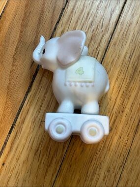 Precious Moments White and Pink Elephant 4